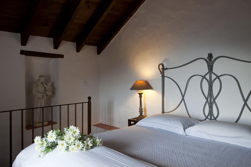 Convento Sao Saturnino Colares Room photo
